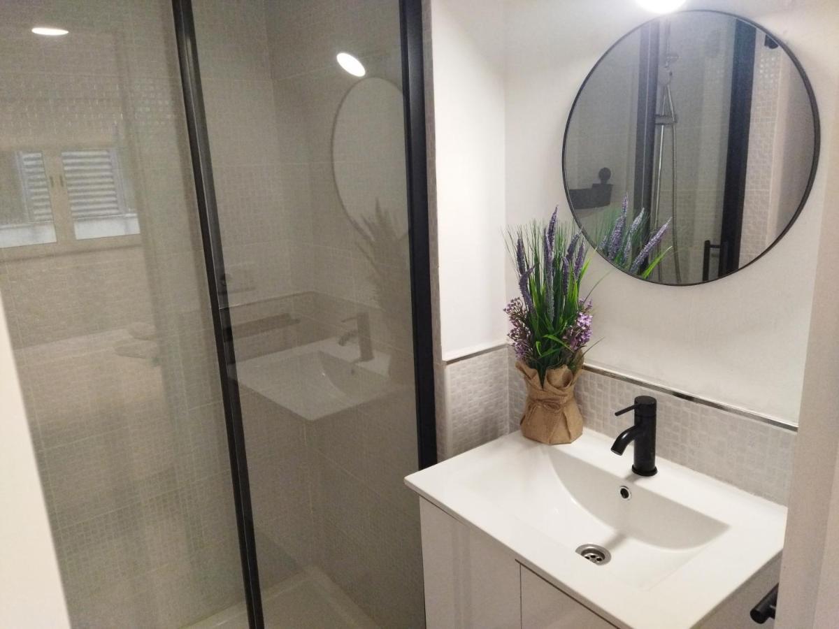 Modern,Cozy And Centric Apartment Next To Beach อาลิกันเต ภายนอก รูปภาพ