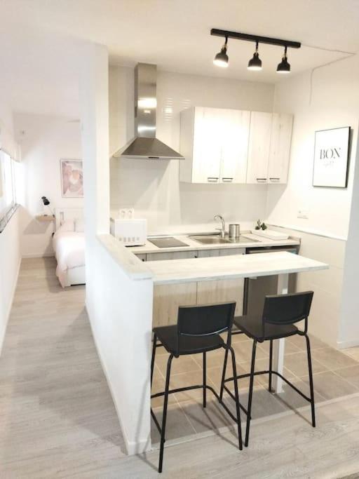 Modern,Cozy And Centric Apartment Next To Beach อาลิกันเต ภายนอก รูปภาพ